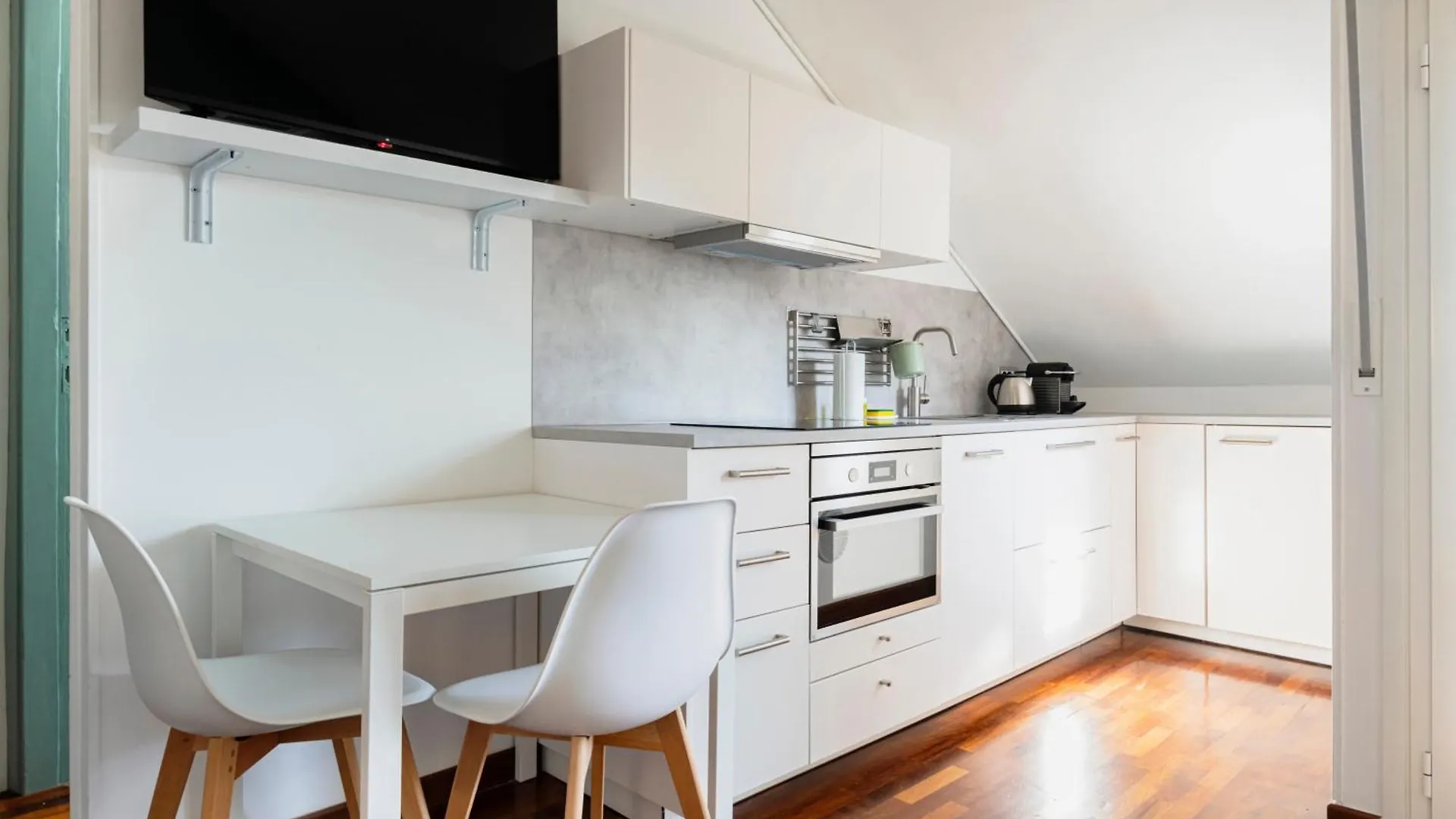 Relstay - Washington Street Milano 0*,  Italia